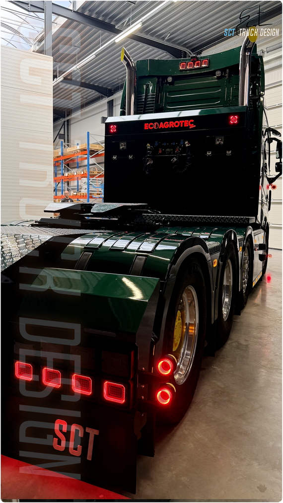Ecoagrotec - Volvo FH16 780 XXL AERO 8x4